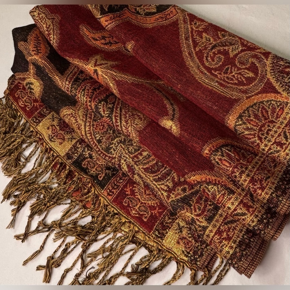 Elegant Paisley Burgundy & Gold  Shawl/Wrap/Scarf  with Fringe - Picture 5 of 7
